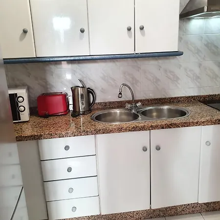 2 Schlafzimmer Calle Cruz Playa Apartment Nerja