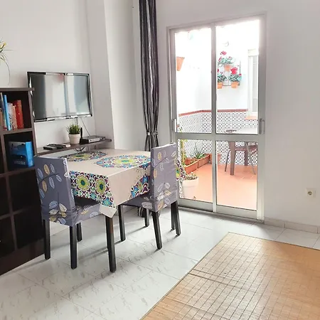 2 Schlafzimmer Calle Cruz Playa * Nerja