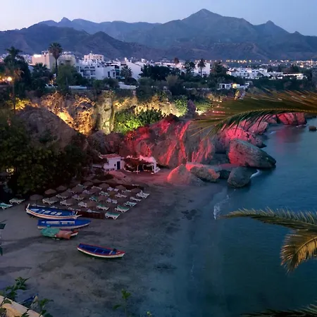 2 Schlafzimmer Calle Cruz Playa Apartment Nerja